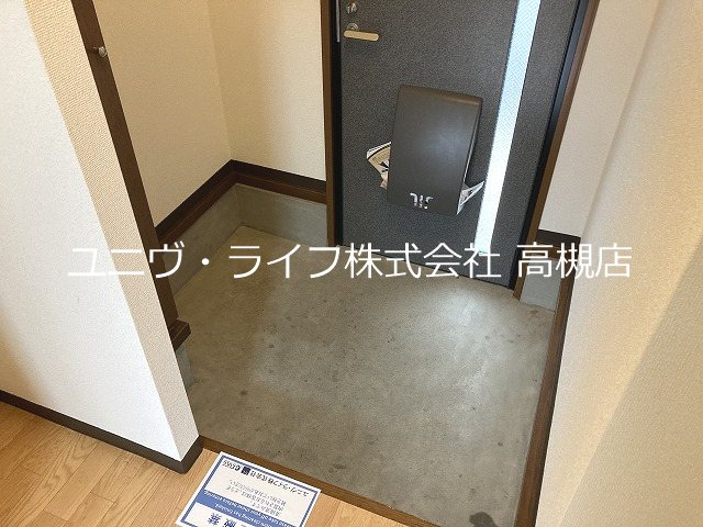 ヤーデンハウス 玄関