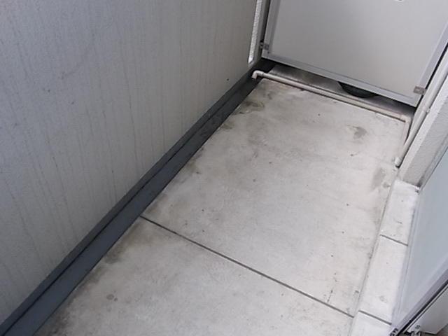 ノイレーベン古曽部   ベランダ