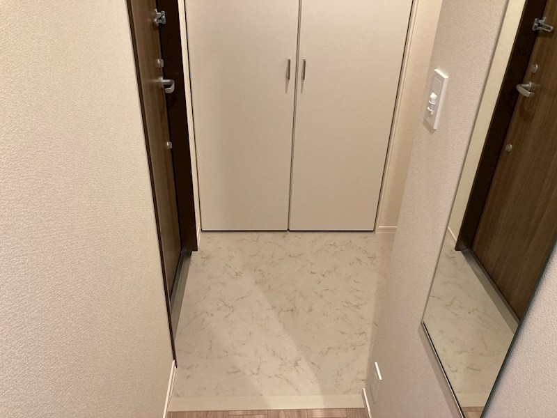 ヘーベルメゾンうらら 玄関