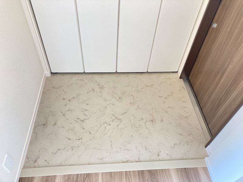 ヘーベルメゾンうらら 玄関