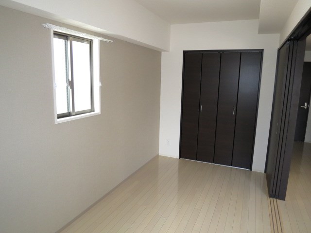 メイビスタ高槻  ベッドルーム