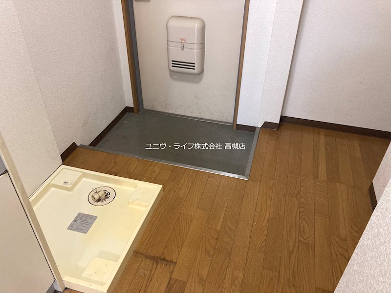 クラージュ高槻 玄関