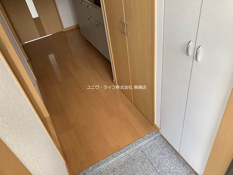 エスト茨木 玄関