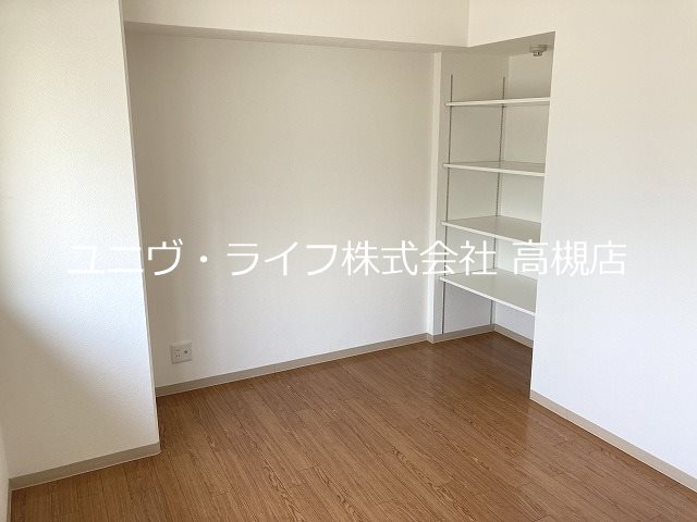 アルフォルスエム ベッドルーム