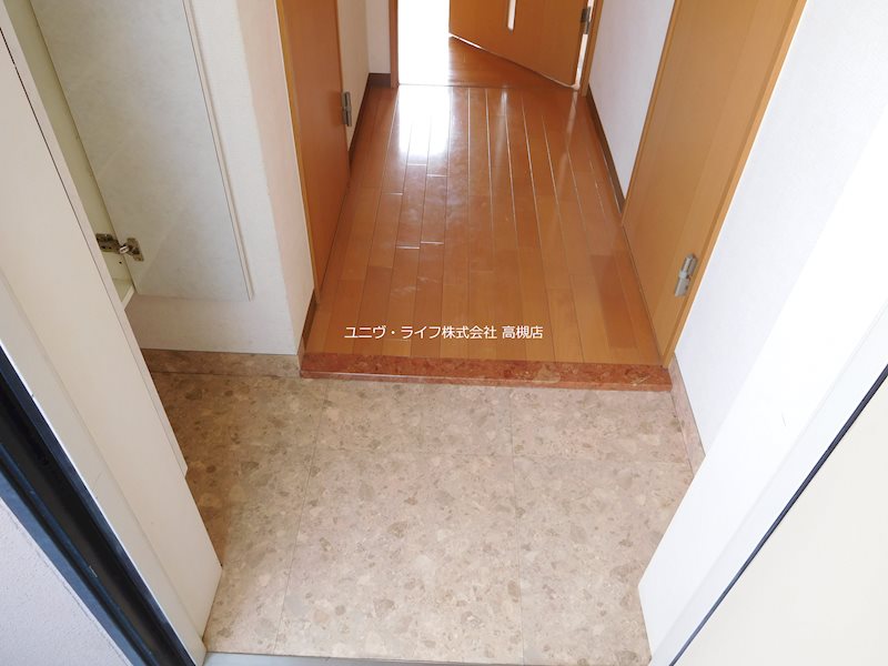 ラ・カステル・メウ 玄関