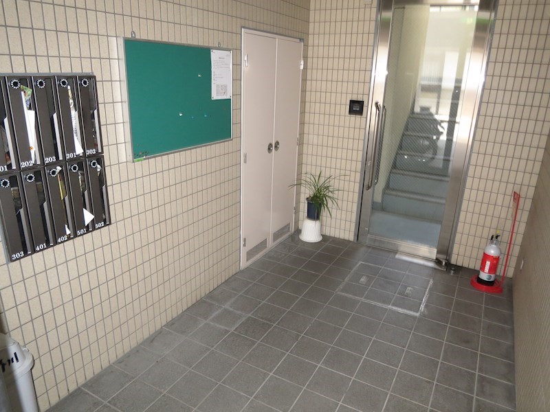 エスペランス芥川 ロビー