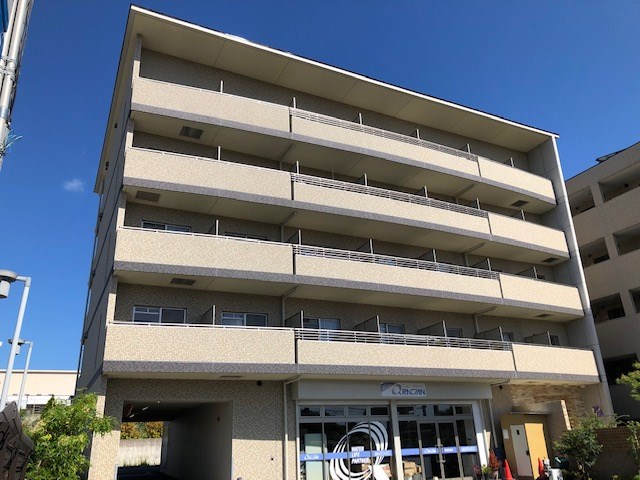 彩都シオン 406号室 外観