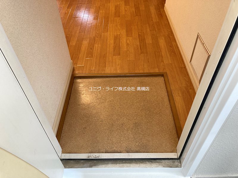 宮之川原サンハイツ 玄関