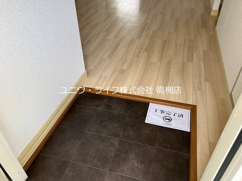 宮之川原サンハイツ 玄関