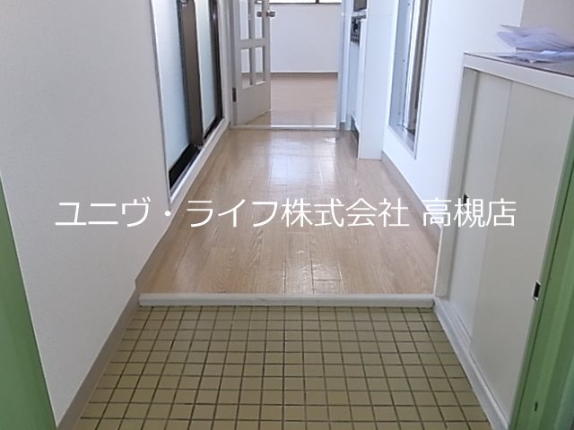 アンフィニィ島上 玄関
