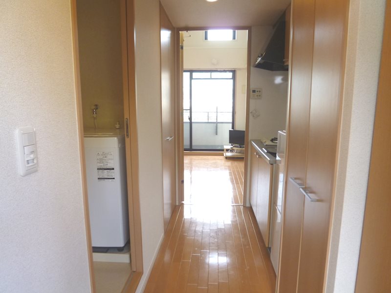 ヒルサイドハウス源 玄関