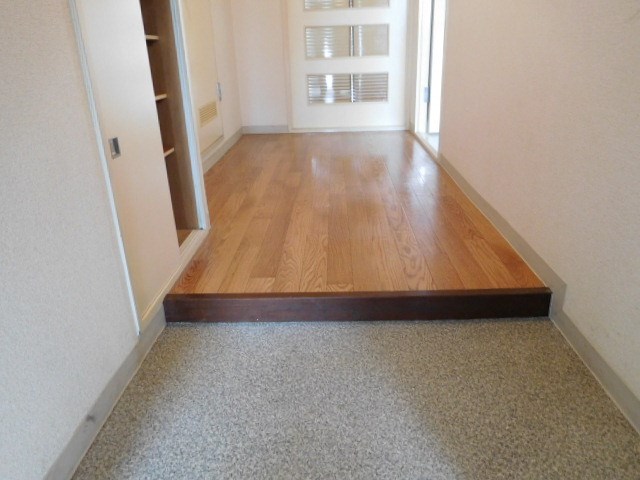 エクセルコート高槻Ⅰ号館 玄関