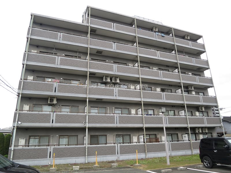 プランドール・高槻 外観