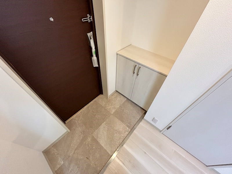 NKレジデンスたかつき 玄関