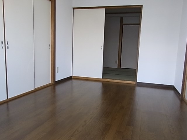 ＲＨＹＴＨＭ高槻野田  ベッドルーム