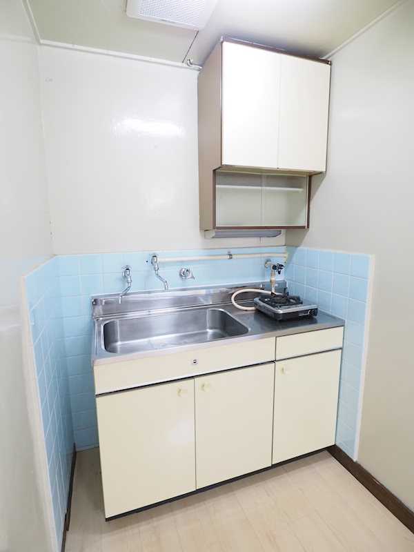 ソレイユ関大前 リビング