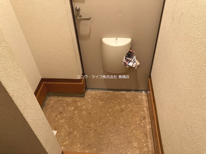リーフジャルダン富田駅前 玄関