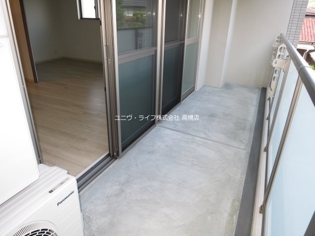 LeVert高槻（ルヴェールタカツキ） ベランダ