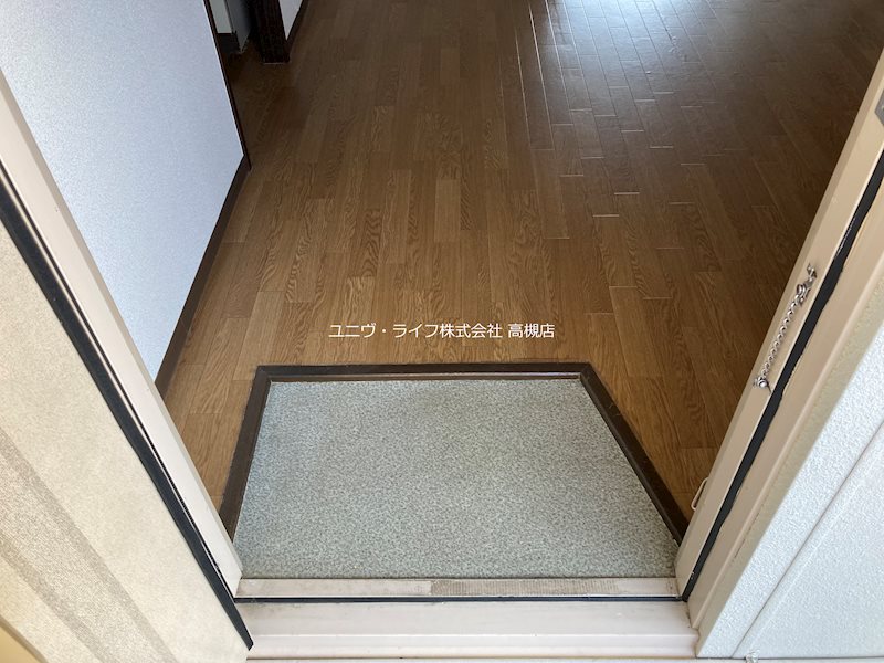 翠ハイツA棟 玄関