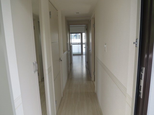 ネオコート上土室 玄関