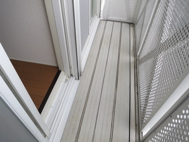 ヴィラ西真上B棟 ベランダ