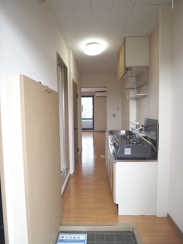 ハイツ上ノ山 玄関