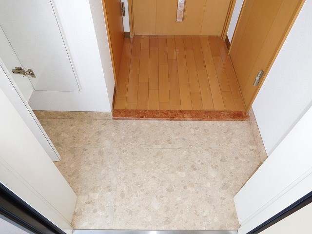 ラ・カステル・メウ 玄関