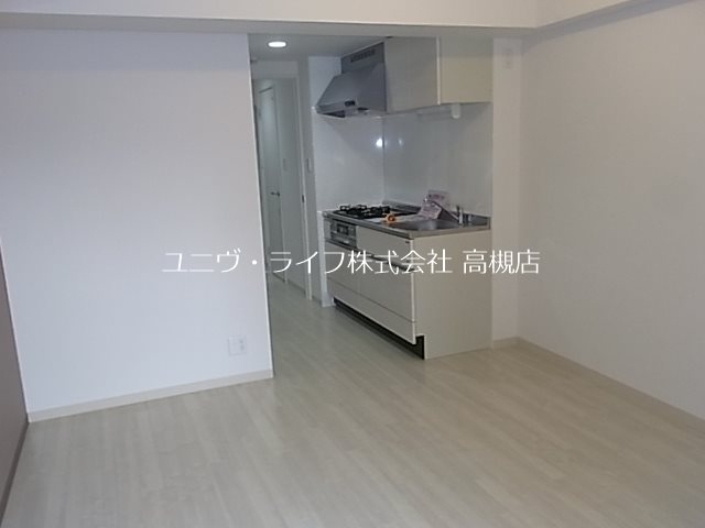 シェルズ高槻 リビング