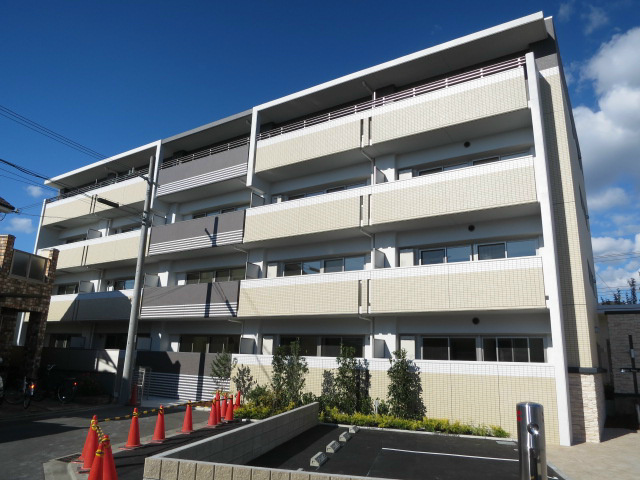 ベリーブルー高槻 101号室 外観