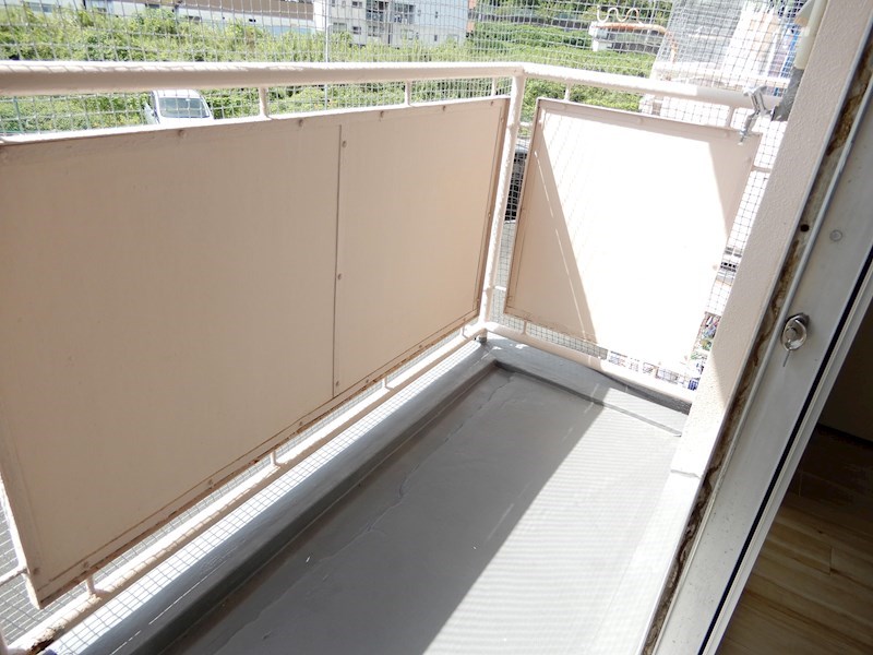 ビレッジハウス服部6号棟 ベランダ