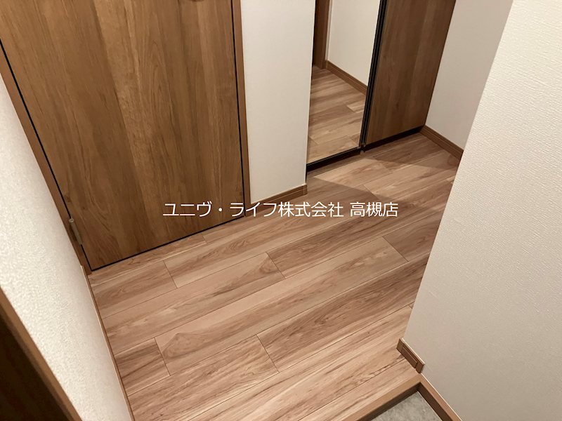クレリア高槻南松原 玄関