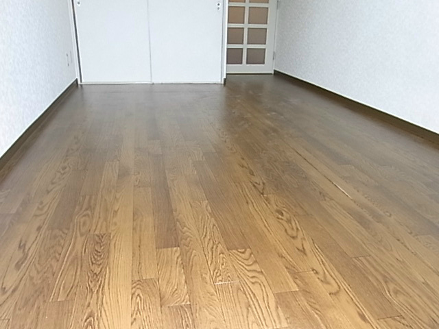 サンウィズミヤタ リビング
