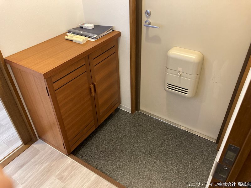 シャトー芥川 玄関