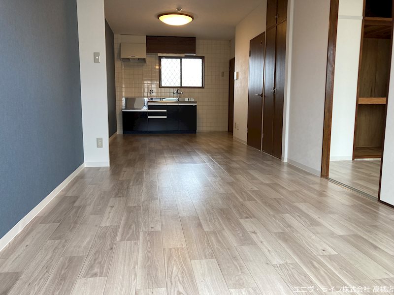 シャトー芥川 リビング