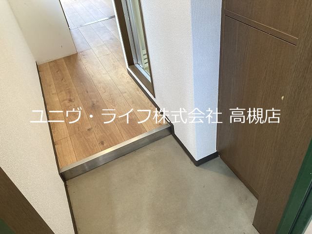 コンフォール高槻  玄関