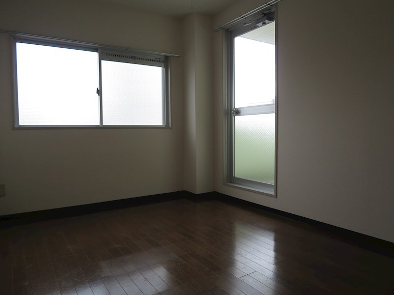 エヴァーグリーン・タナカ ベッドルーム