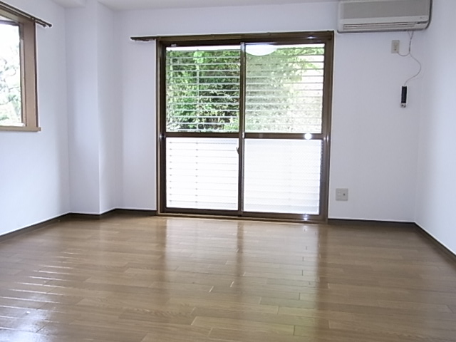 メゾネット高槻  ベッドルーム