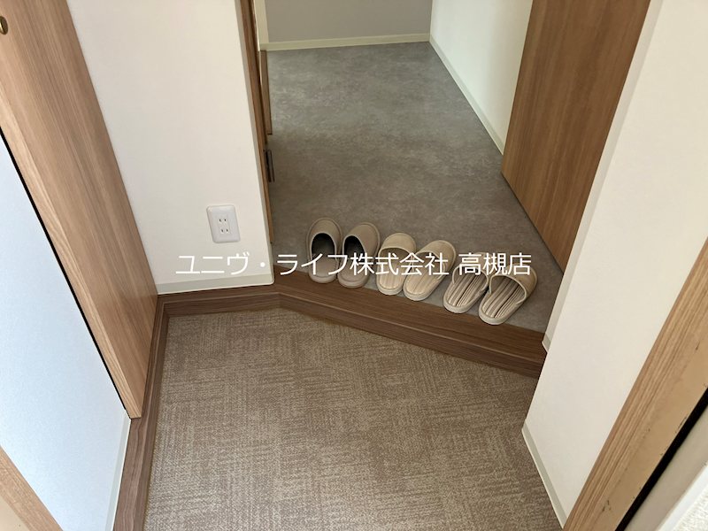 ホリデーイン5   玄関
