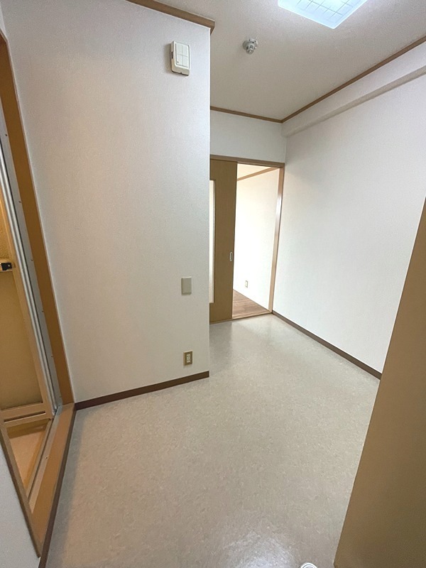メゾン土井 玄関