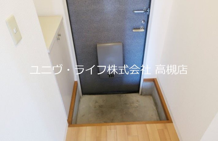 ハイツアシーネ 玄関