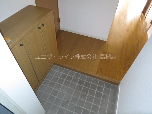 クレアメゾン氷室 玄関