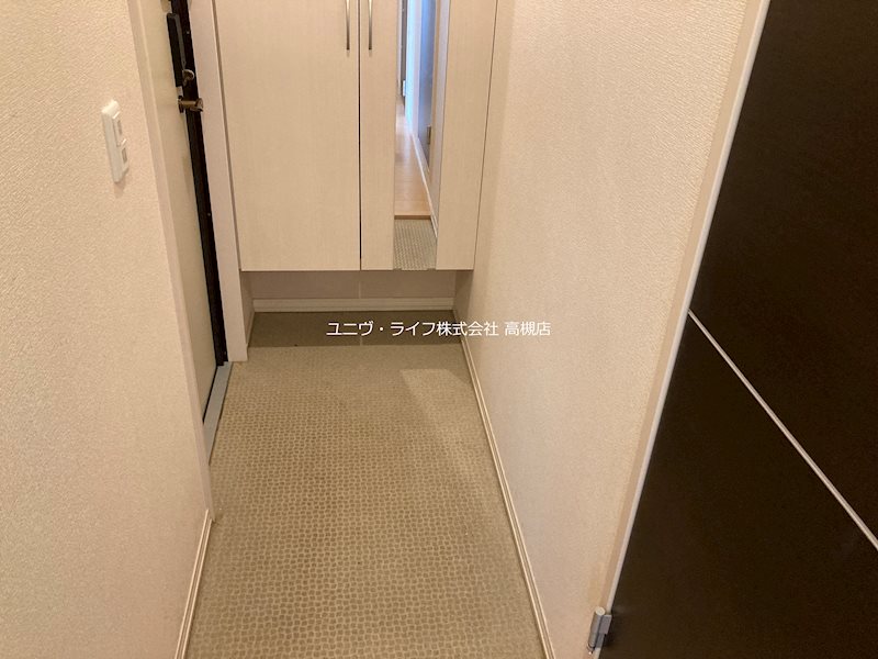 トワヴェールⅢ 玄関