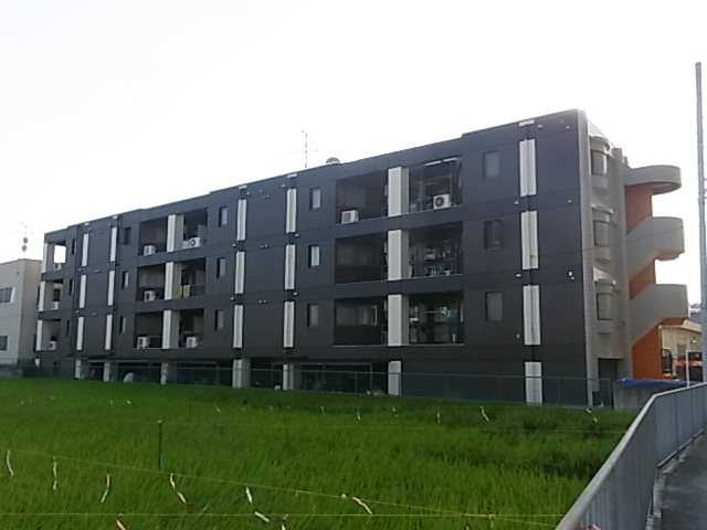 ハピネス栄町 外観