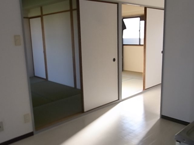 ハピネス栄町 その他11