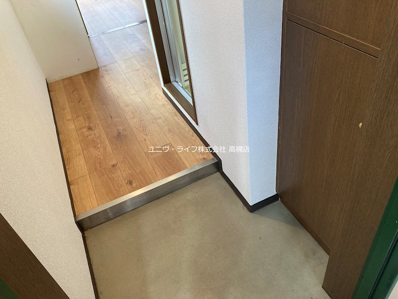 コンフォール高槻 玄関