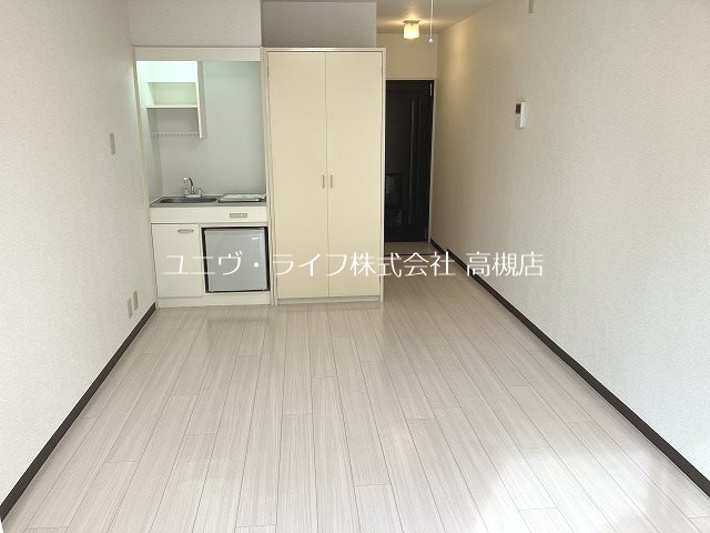 光栄ハイツ古曽部 リビング