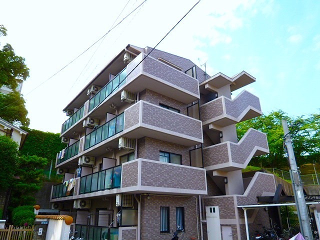 ベルメゾン千里山 外観