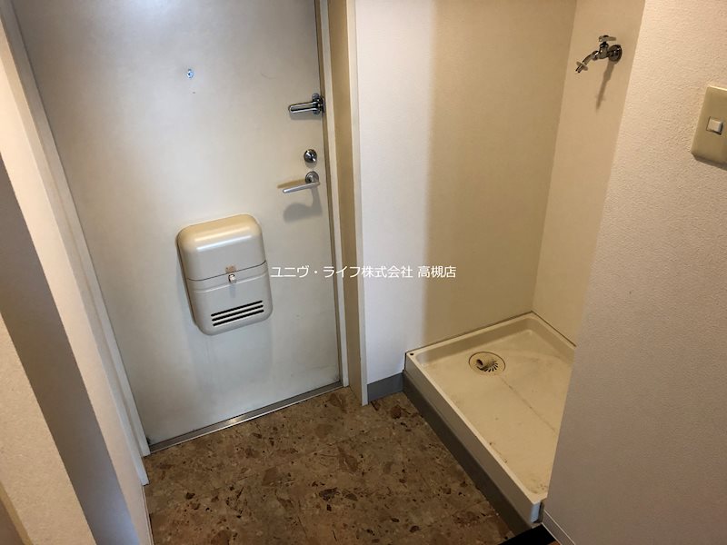 ジュネス高槻 玄関