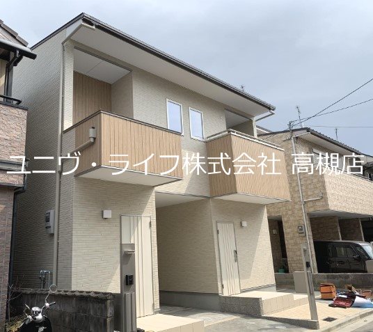 郡家新町タウンハウスＶ 外観