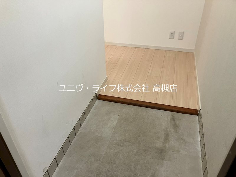 エフアール高槻 玄関